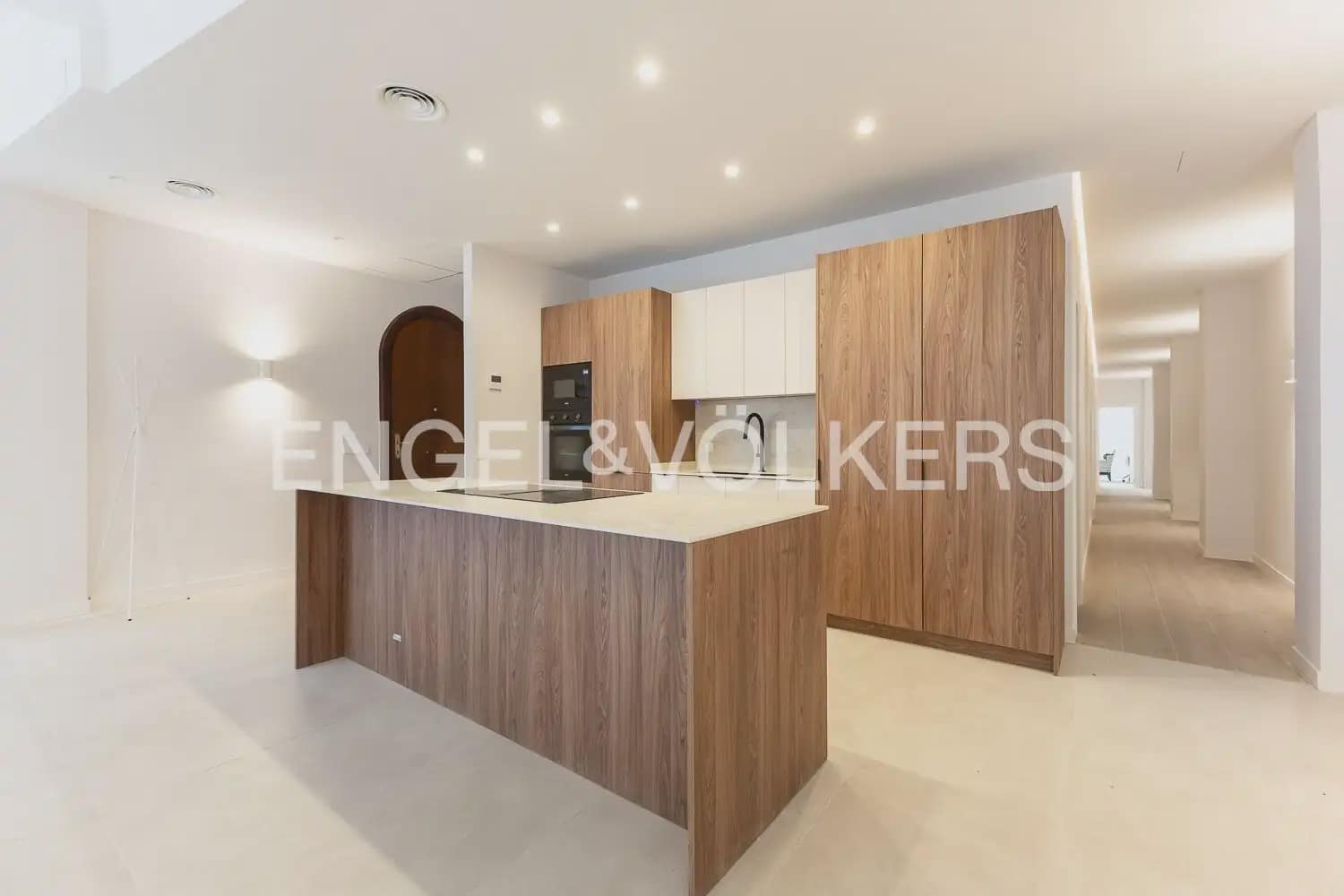 5 sypialnia Mieszkanie do wynajęcia w Miasto Walencja z garażem - 4 500 € (Ref: 10185898)