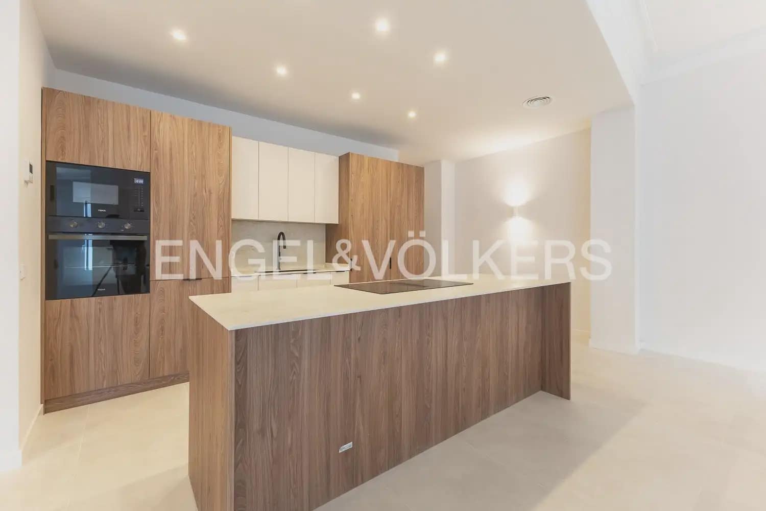 5 sypialnia Mieszkanie do wynajęcia w Miasto Walencja z garażem - 4 500 € (Ref: 10185898)