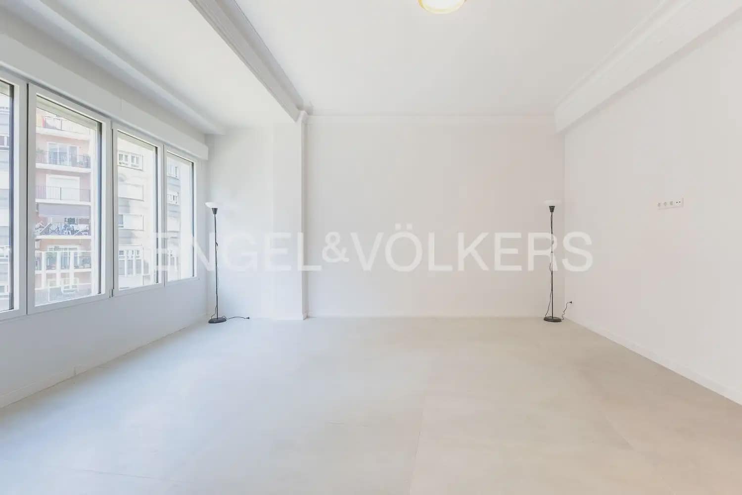 5 sypialnia Mieszkanie do wynajęcia w Miasto Walencja z garażem - 4 500 € (Ref: 10185898)
