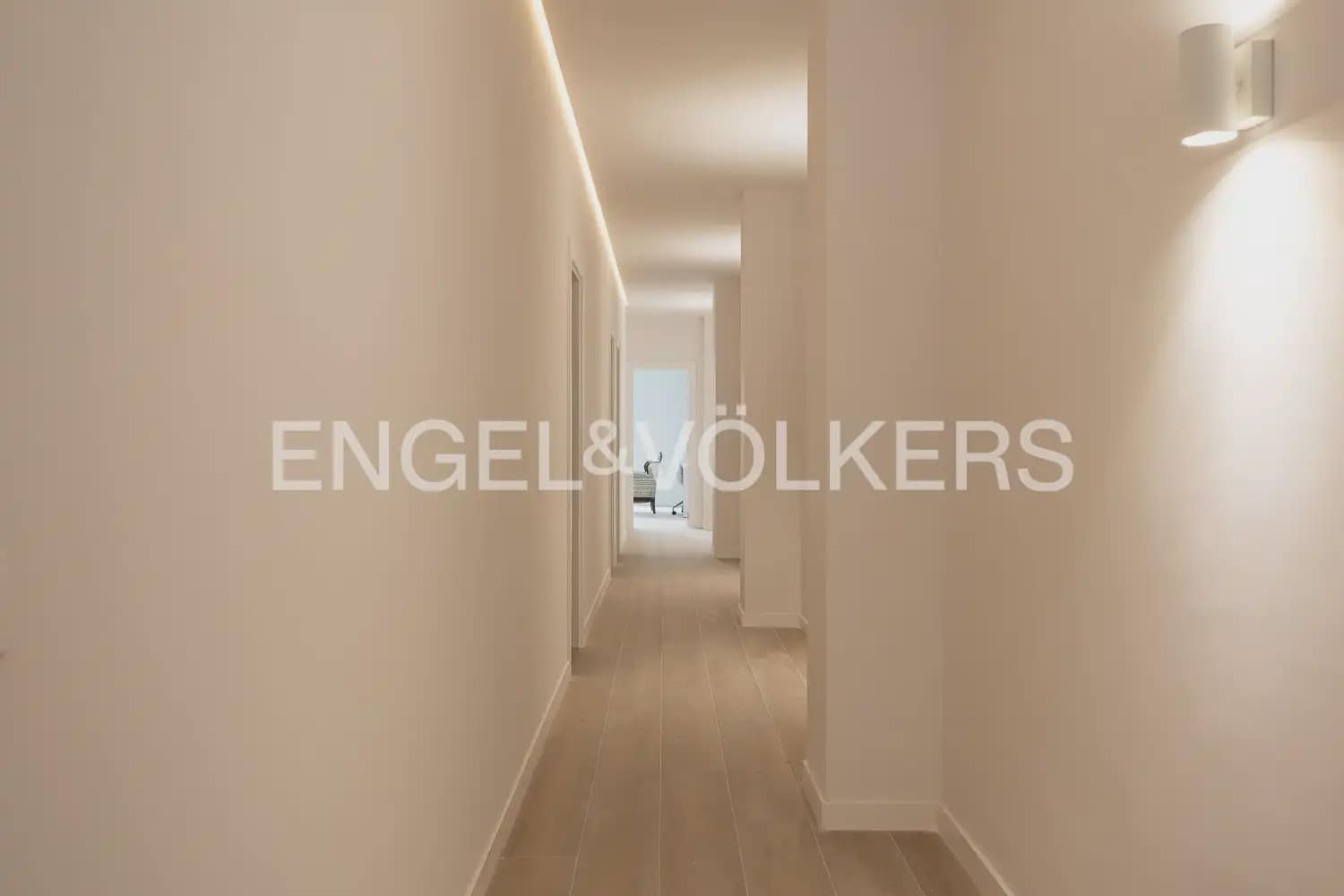 5 sypialnia Mieszkanie do wynajęcia w Miasto Walencja z garażem - 4 500 € (Ref: 10185898)