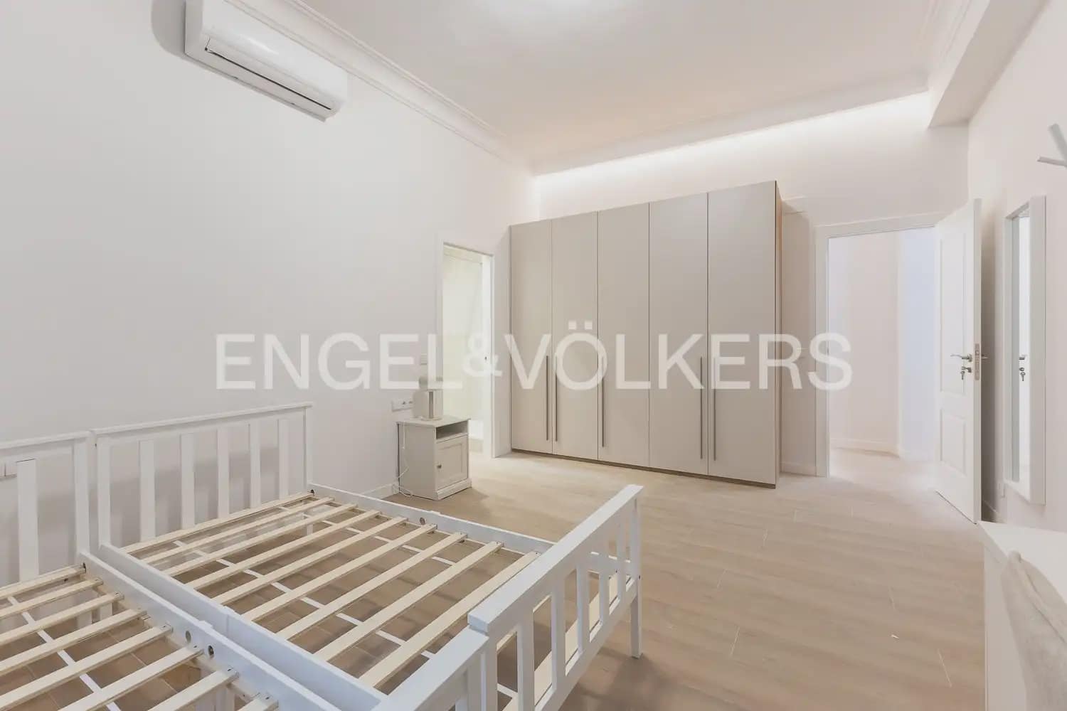 5 sypialnia Mieszkanie do wynajęcia w Miasto Walencja z garażem - 4 500 € (Ref: 10185898)