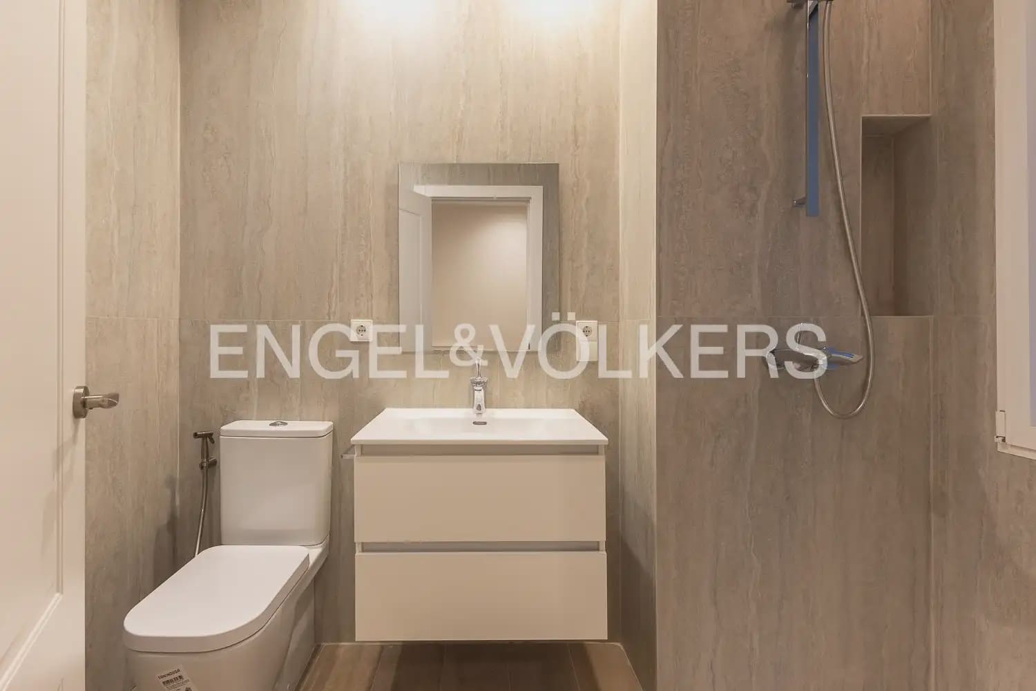 5 sypialnia Mieszkanie do wynajęcia w Miasto Walencja z garażem - 4 500 € (Ref: 10185898)