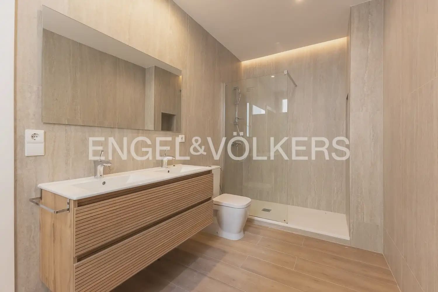 5 sypialnia Mieszkanie do wynajęcia w Miasto Walencja z garażem - 4 500 € (Ref: 10185898)