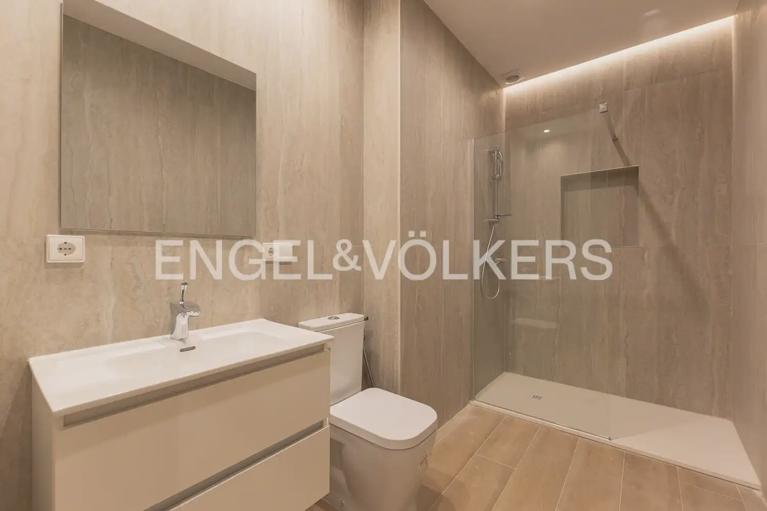 5 sypialnia Mieszkanie do wynajęcia w Miasto Walencja z garażem - 4 500 € (Ref: 10185898)