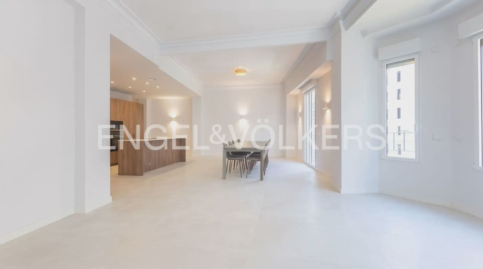 5 sypialnia Mieszkanie do wynajęcia w Miasto Walencja z garażem - 4 500 € (Ref: 10185898)