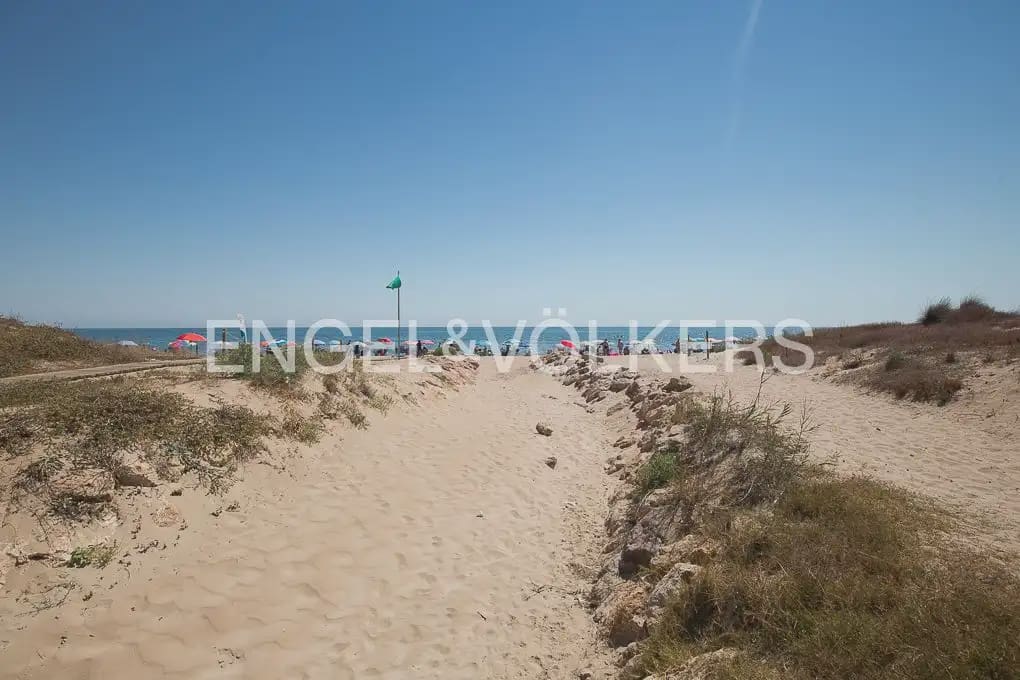 3 quarto Moradia para venda em Daimus com piscina garagem - 420 000 € (Ref: 10185899)