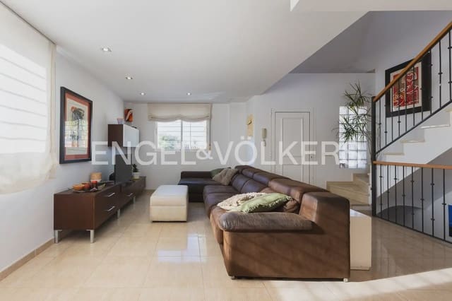 3 quarto Moradia para venda em Daimús com piscina garagem - 420 000 € (Ref: 10185899)