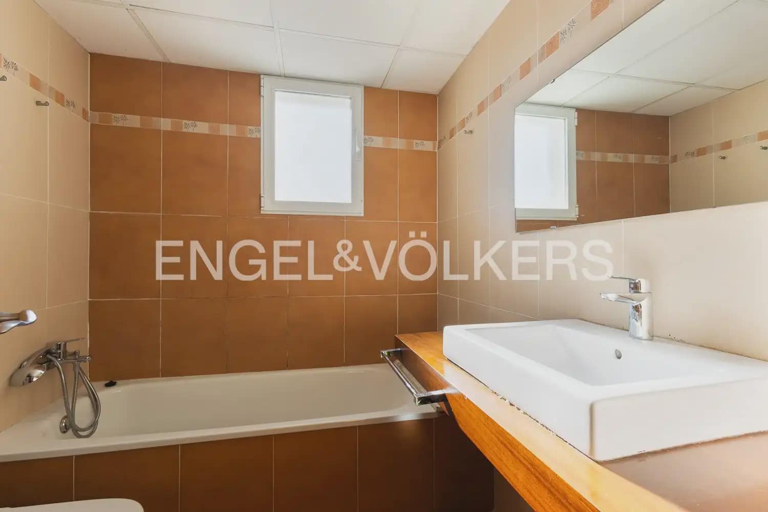 3 quarto Moradia para venda em Daimus com piscina garagem - 420 000 € (Ref: 10185899)