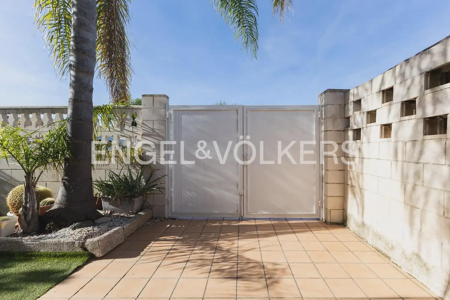 3 quarto Moradia para venda em Daimus com piscina garagem - 420 000 € (Ref: 10185899)
