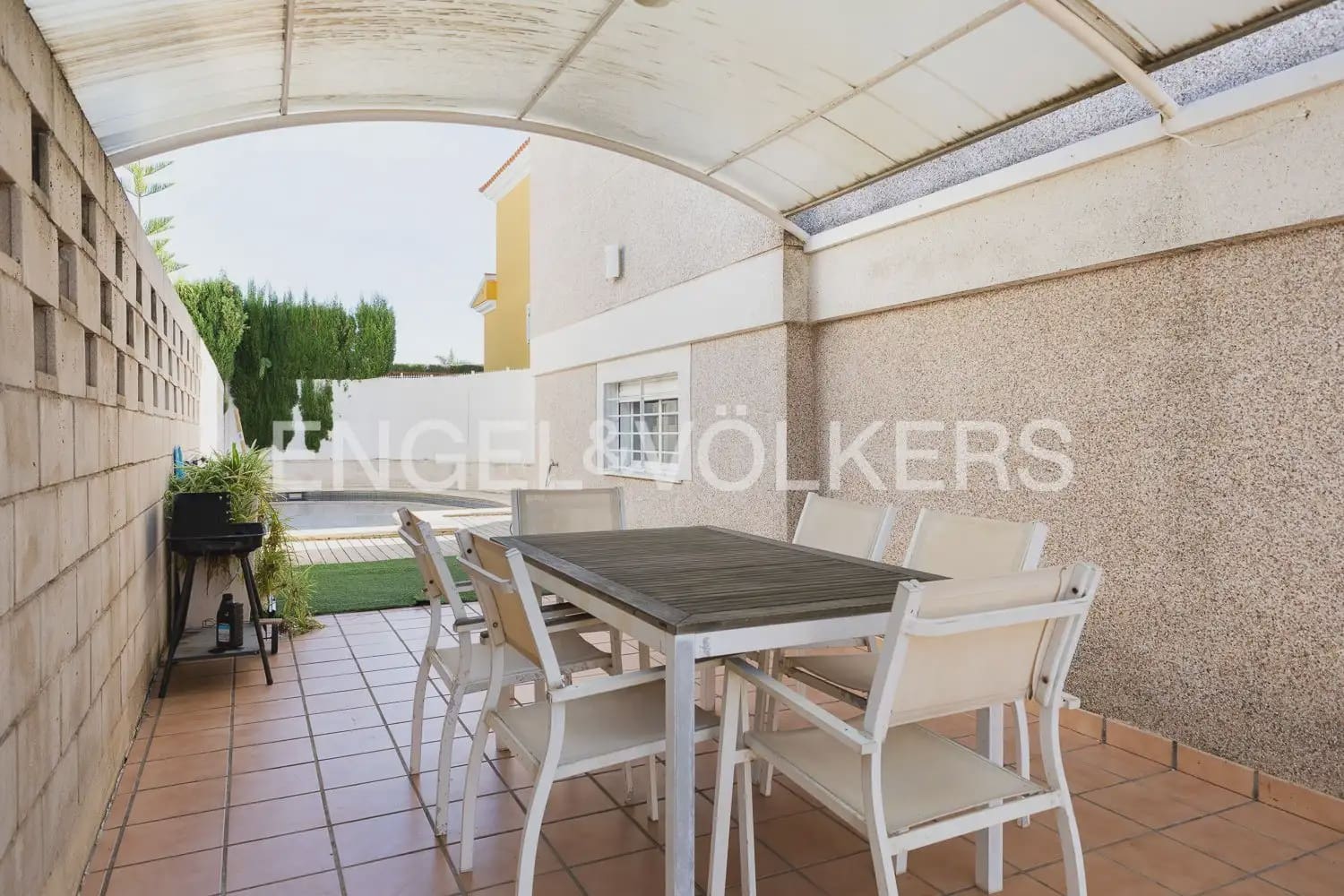 3 quarto Moradia para venda em Daimus com piscina garagem - 420 000 € (Ref: 10185899)