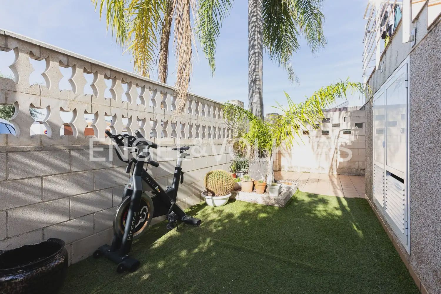3 quarto Moradia para venda em Daimus com piscina garagem - 420 000 € (Ref: 10185899)