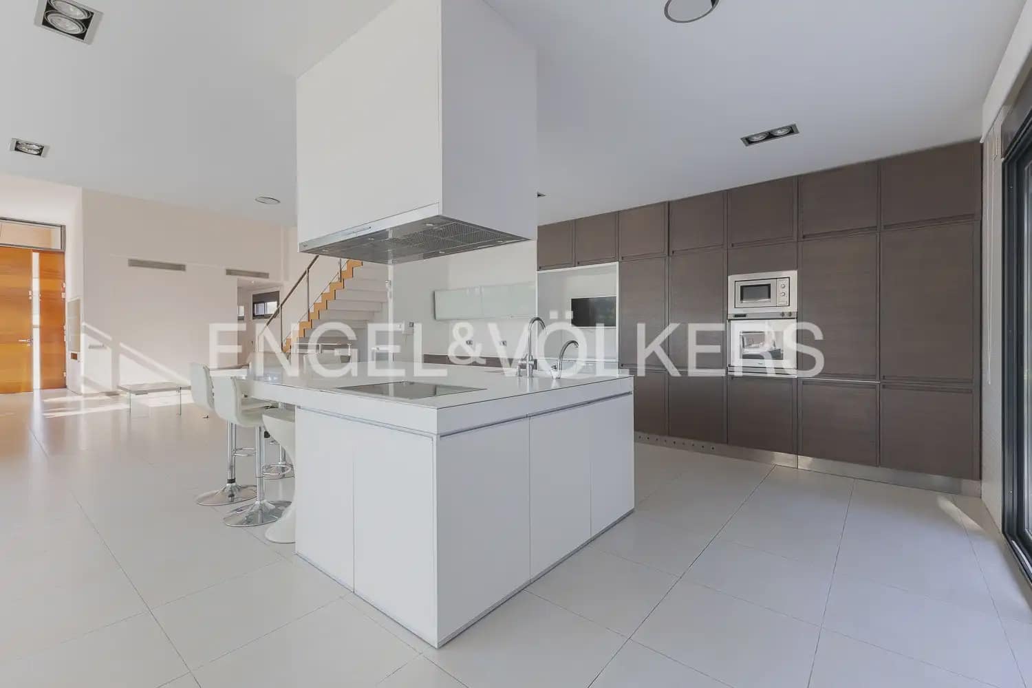 6 soverom Villa til salgs i Betera med svømmebasseng garasje - € 1 800 000 (Ref: 10185902)