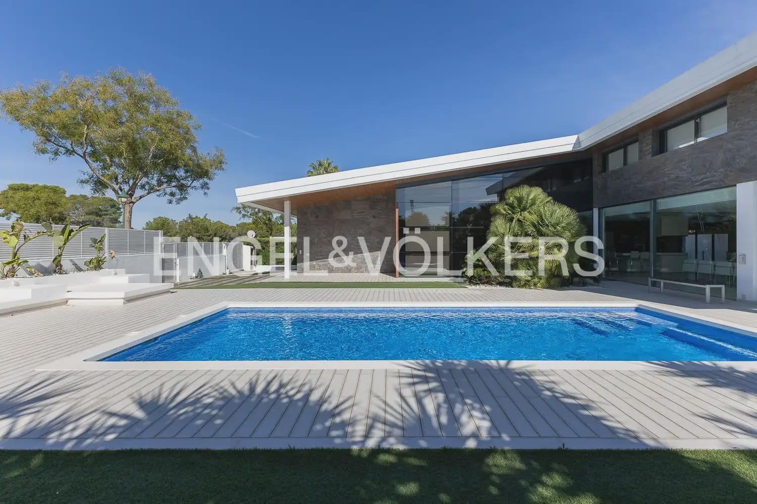 6 soverom Villa til salgs i Betera med svømmebasseng garasje - € 1 800 000 (Ref: 10185902)