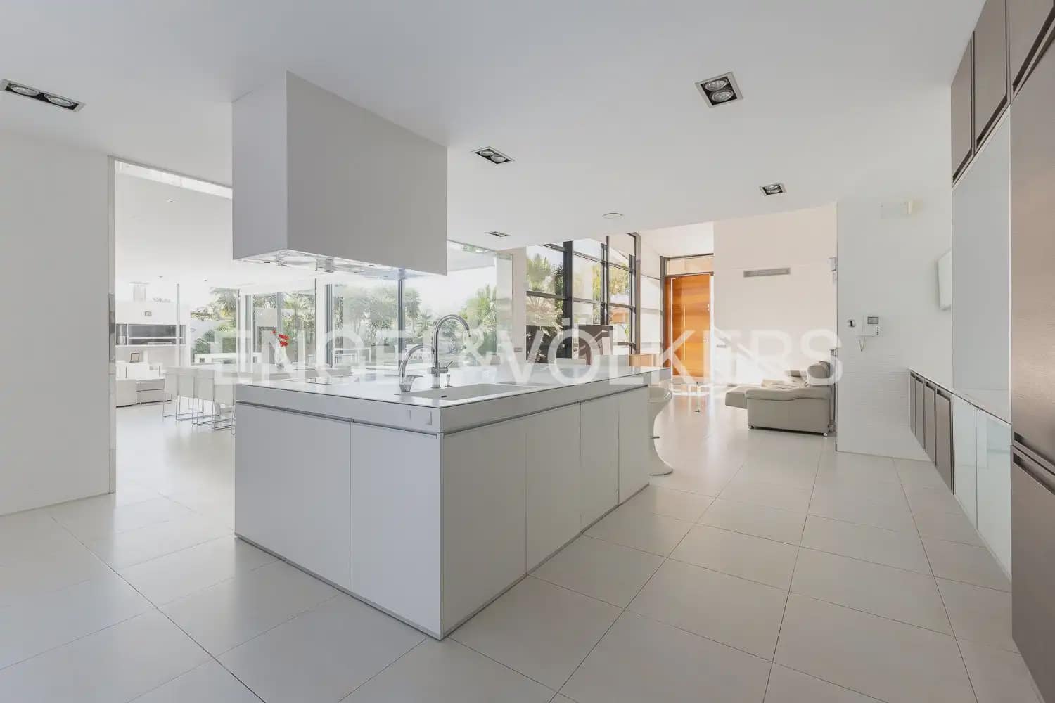 6 soverom Villa til salgs i Betera med svømmebasseng garasje - € 1 800 000 (Ref: 10185902)