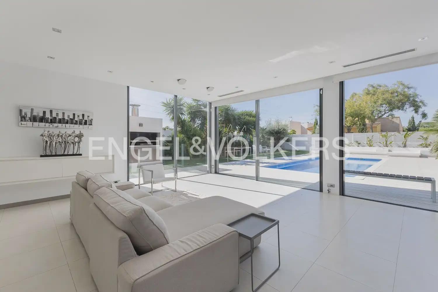 6 soverom Villa til salgs i Betera med svømmebasseng garasje - € 1 800 000 (Ref: 10185902)