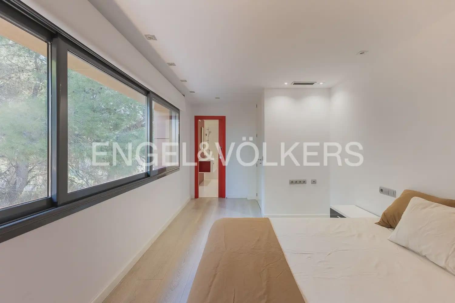6 soverom Villa til salgs i Betera med svømmebasseng garasje - € 1 800 000 (Ref: 10185902)