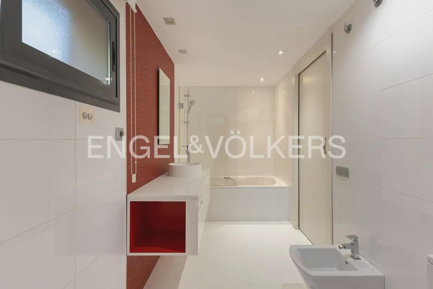 6 soverom Villa til salgs i Betera med svømmebasseng garasje - € 1 800 000 (Ref: 10185902)