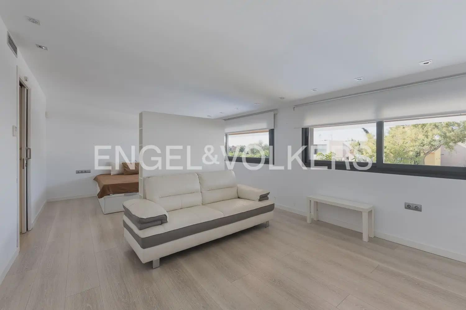 6 soverom Villa til salgs i Betera med svømmebasseng garasje - € 1 800 000 (Ref: 10185902)