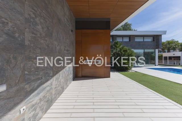 6 soverom Villa til salgs i Bétera med svømmebasseng garasje - € 1 800 000 (Ref: 10185902)