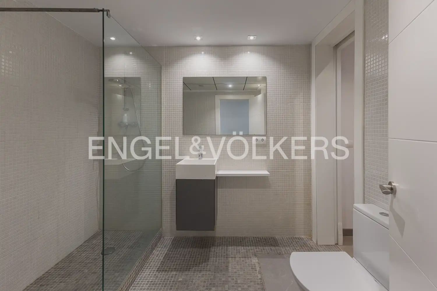 6 soverom Villa til salgs i Betera med svømmebasseng garasje - € 1 800 000 (Ref: 10185902)