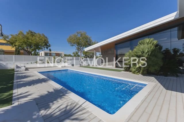 6 soverom Villa til salgs i Bétera med svømmebasseng garasje - € 1 800 000 (Ref: 10185902)
