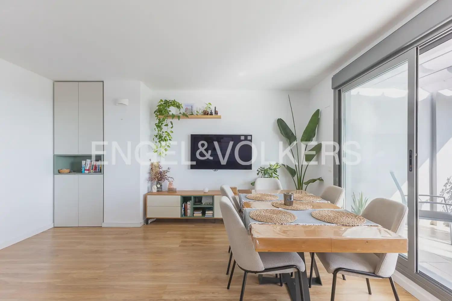 3 slaapkamer Penthouse te koop in Castello de la Plana met zwembad garage - € 390.000 (Ref: 10185989)