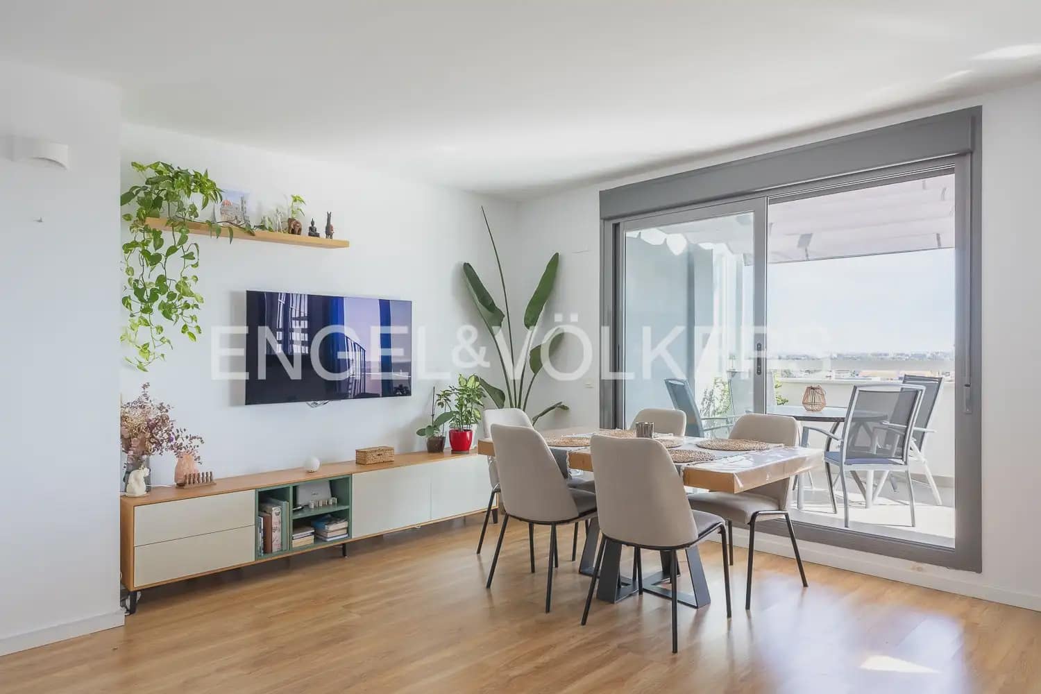 3 slaapkamer Penthouse te koop in Castello de la Plana met zwembad garage - € 390.000 (Ref: 10185989)