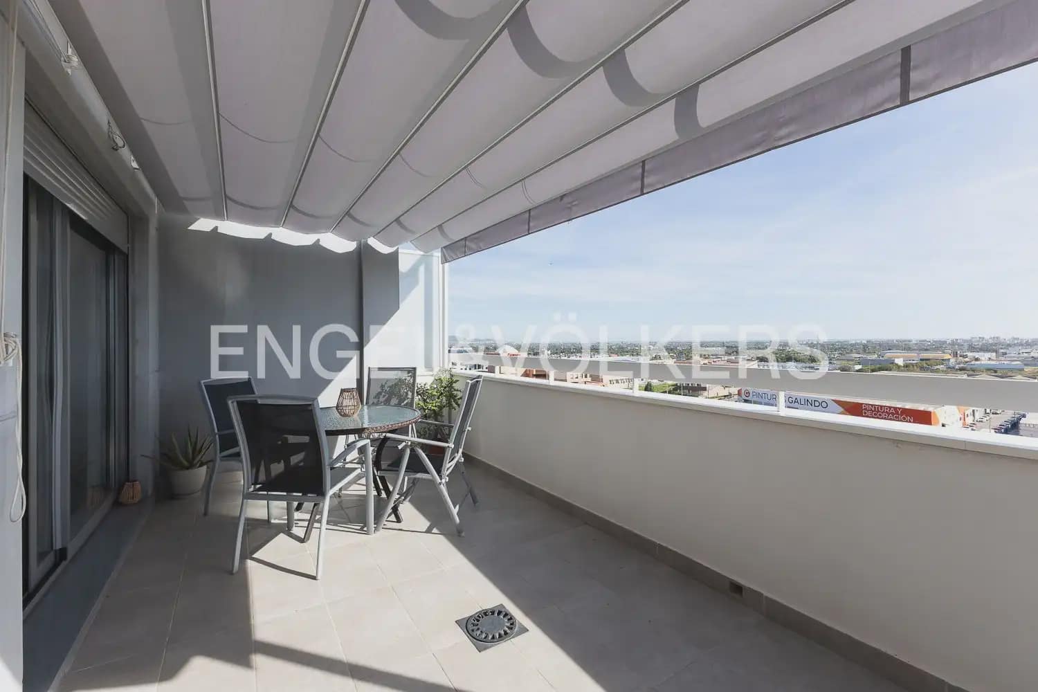 3 slaapkamer Penthouse te koop in Castello de la Plana met zwembad garage - € 390.000 (Ref: 10185989)