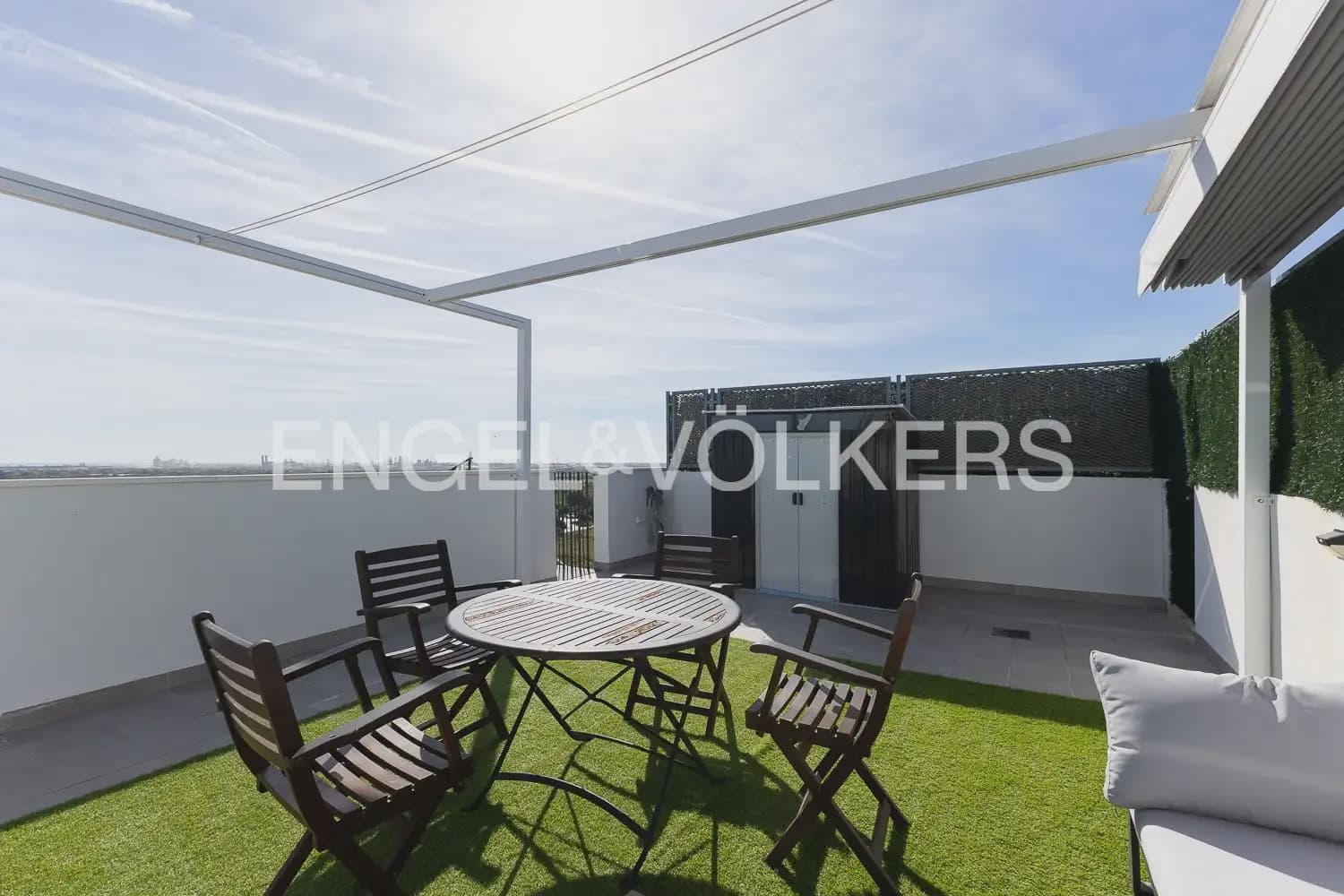 3 slaapkamer Penthouse te koop in Castello de la Plana met zwembad garage - € 390.000 (Ref: 10185989)