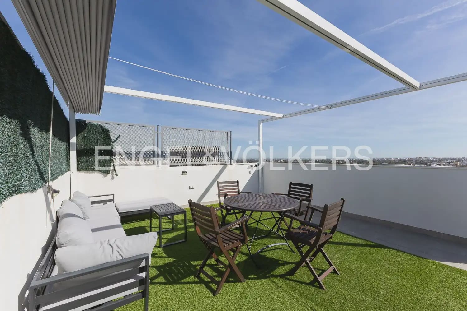 3 slaapkamer Penthouse te koop in Castello de la Plana met zwembad garage - € 390.000 (Ref: 10185989)