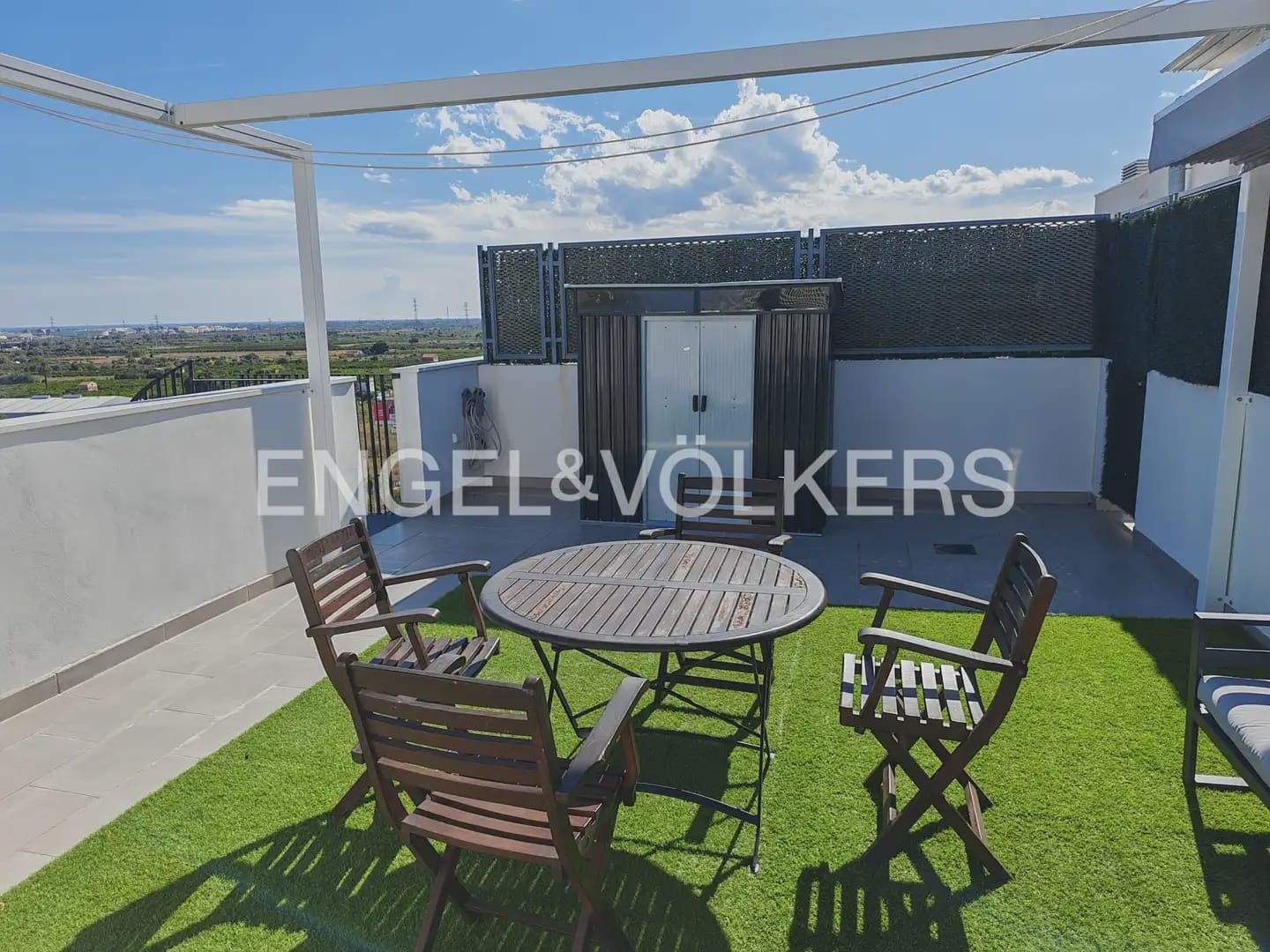 3 slaapkamer Penthouse te koop in Castello de la Plana met zwembad garage - € 390.000 (Ref: 10185989)