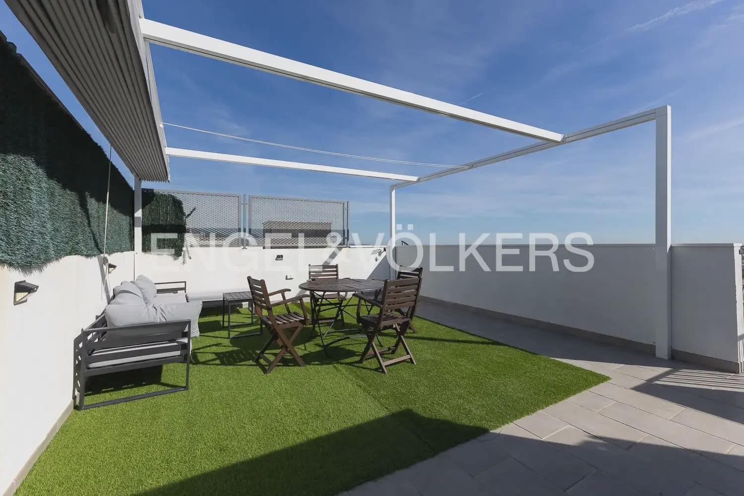 3 slaapkamer Penthouse te koop in Castello de la Plana met zwembad garage - € 390.000 (Ref: 10185989)