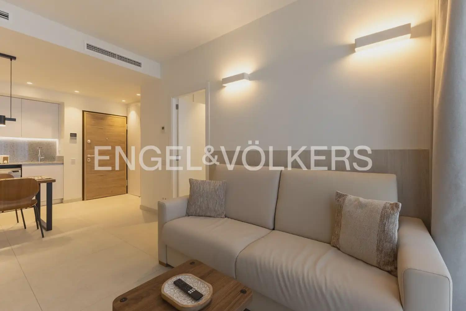 1 slaapkamer Flat te huur in Valencia stad - € 3.000 (Ref: 10186180)