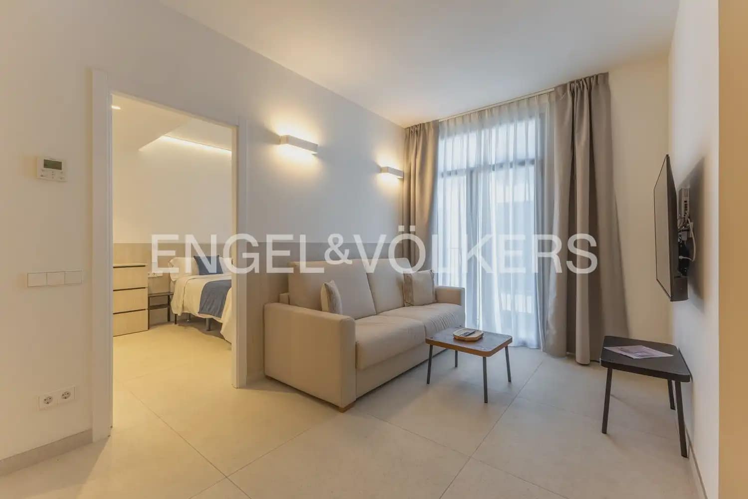 1 slaapkamer Flat te huur in Valencia stad - € 3.000 (Ref: 10186180)