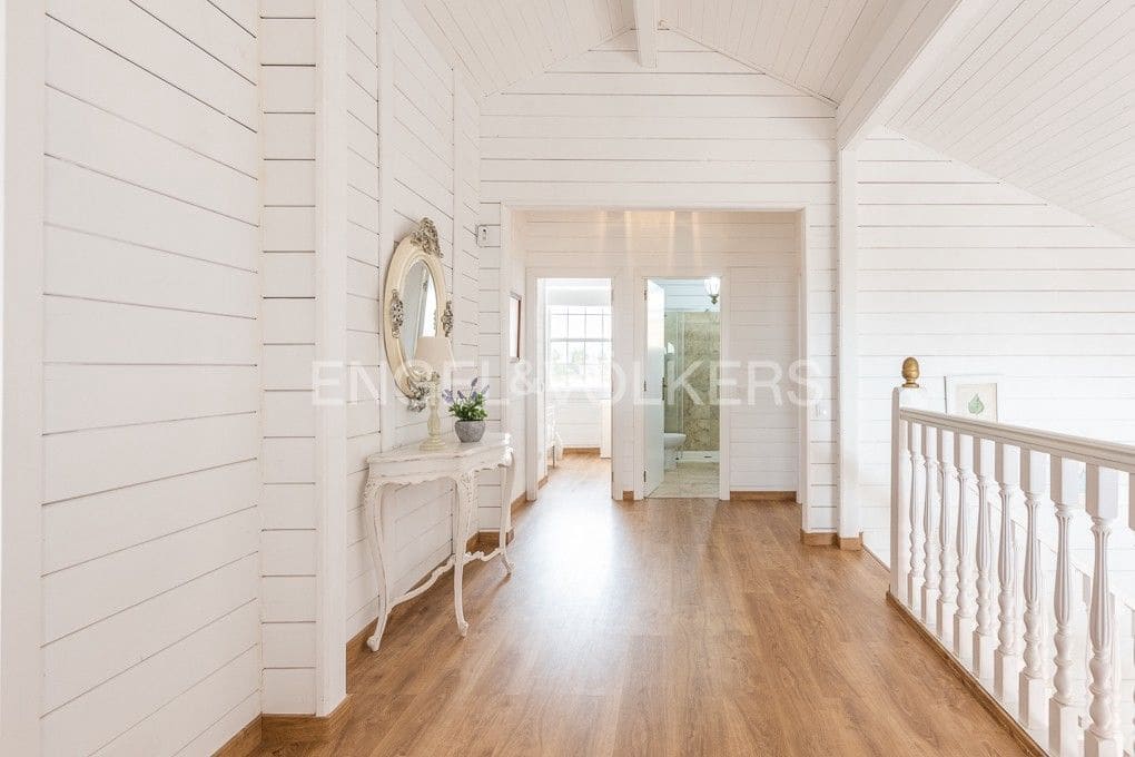 4 slaapkamer Villa te koop in Moncofa met zwembad garage - € 465.000 (Ref: 8229709)