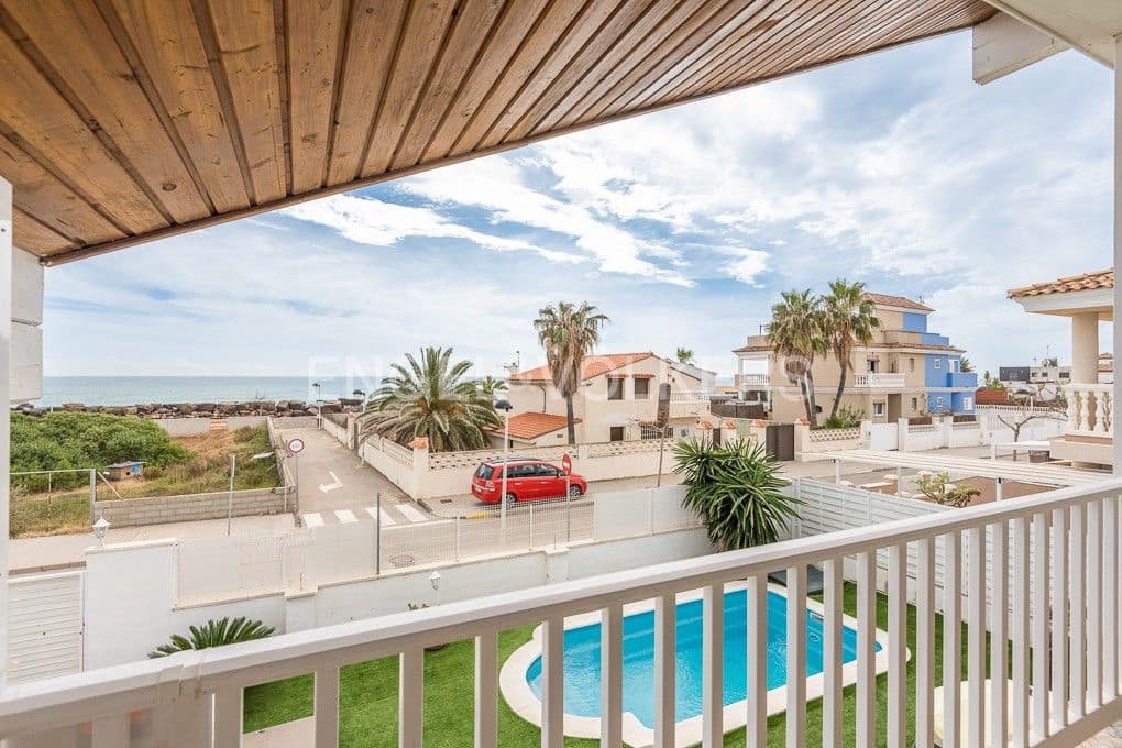 4 slaapkamer Villa te koop in Moncofa met zwembad garage - € 465.000 (Ref: 8229709)