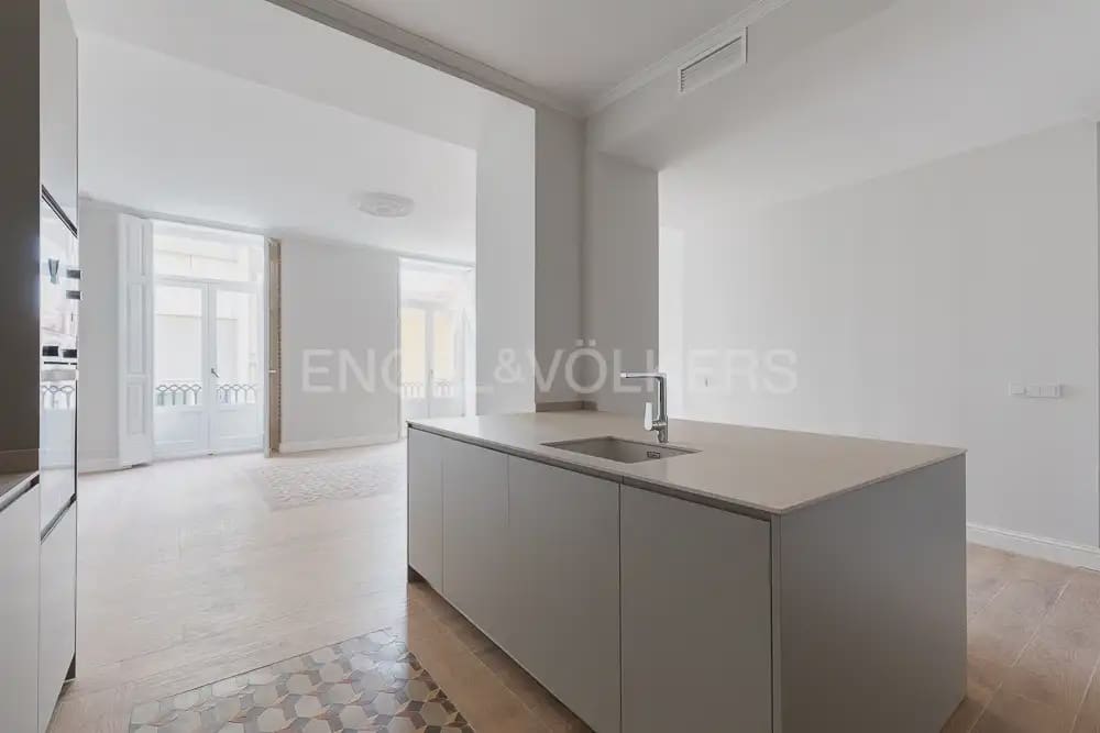 2 slaapkamer Flat te koop in Valencia stad - € 540.000 (Ref: 8234586)