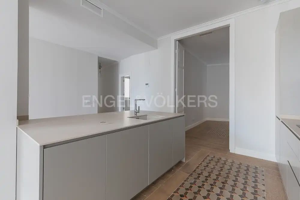 2 slaapkamer Flat te koop in Valencia stad - € 540.000 (Ref: 8234586)
