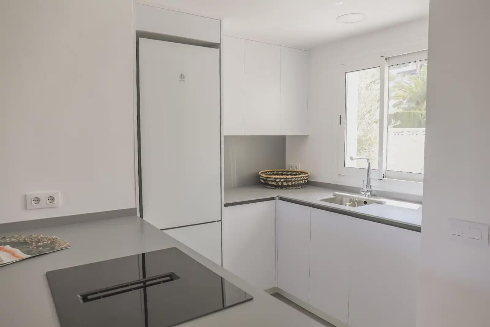 2 bedroom Flat for sale in Denia with pool garage - € 381,150 (Ref: 8234700)