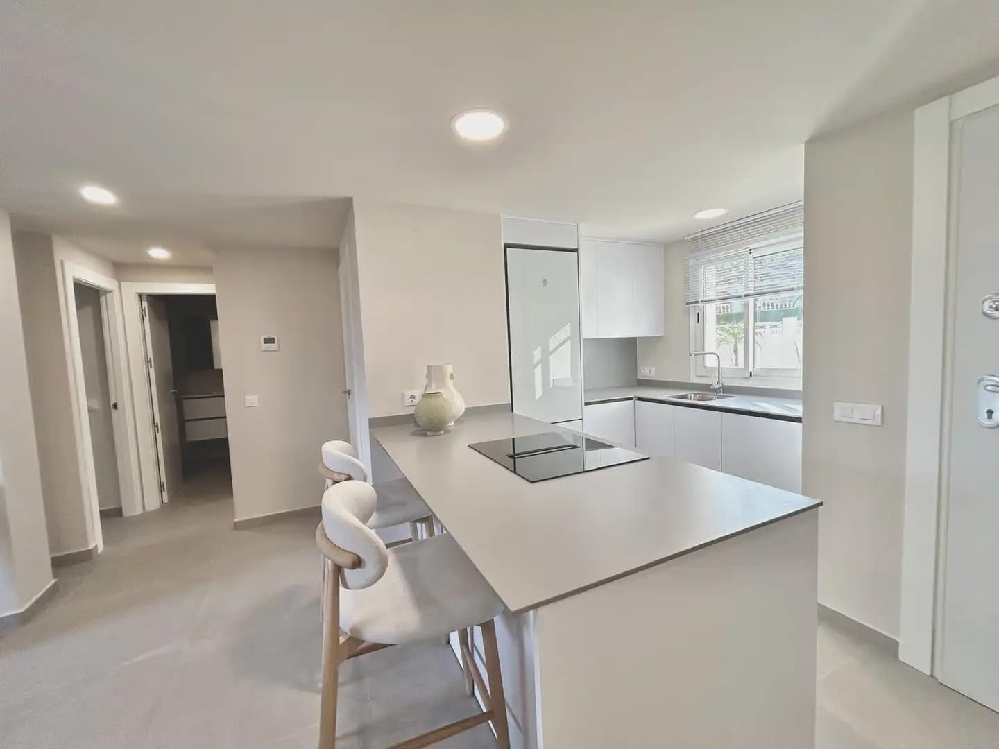 2 bedroom Flat for sale in Denia with pool garage - € 381,150 (Ref: 8234700)
