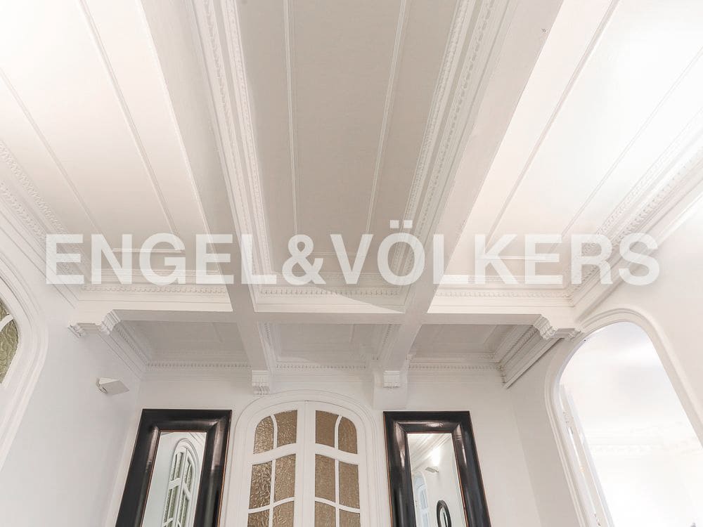 4 Zimmer Wohnung zu verkaufen in Valencia Stadt mit Garage - 1.650.000 € (Ref: 8234719)