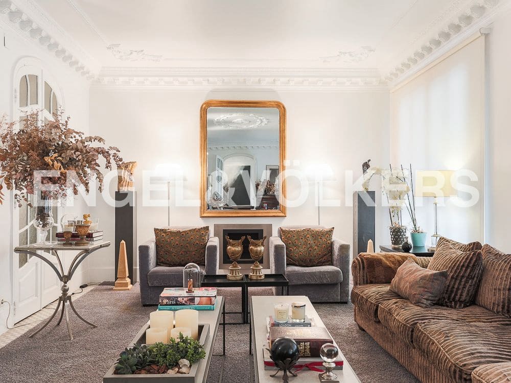 4 Zimmer Wohnung zu verkaufen in Valencia Stadt mit Garage - 1.650.000 € (Ref: 8234719)