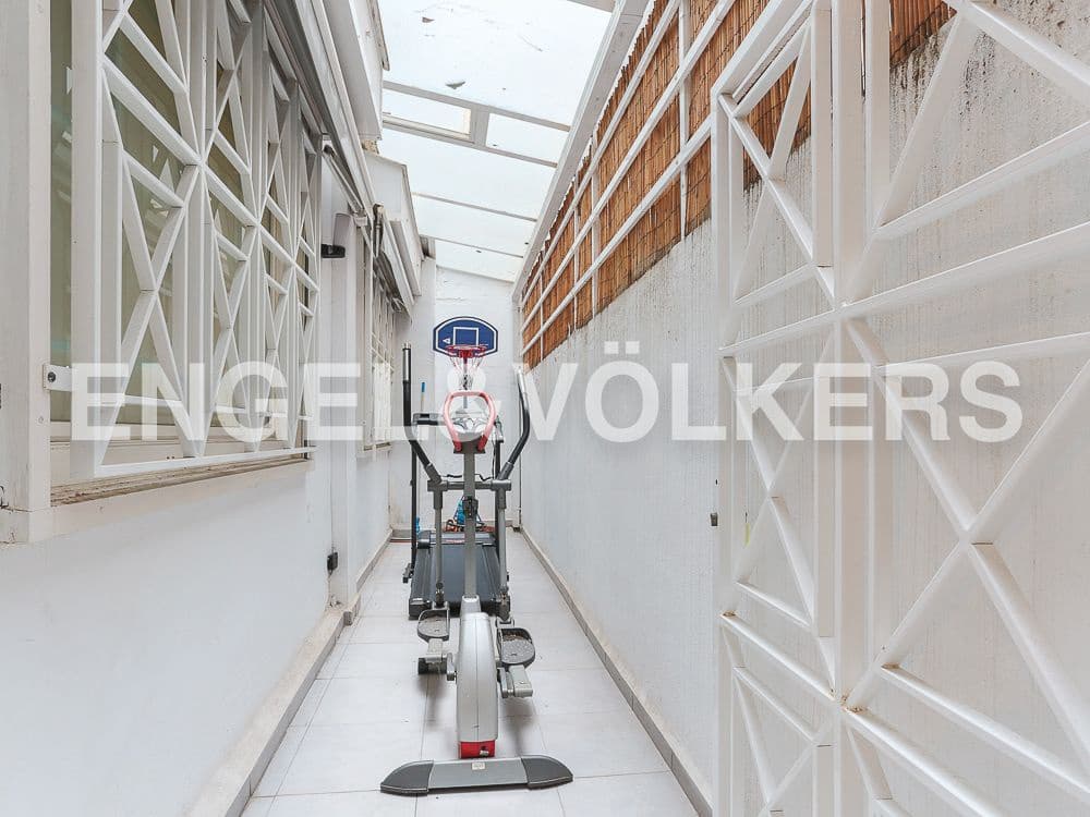 4 Zimmer Wohnung zu verkaufen in Valencia Stadt mit Garage - 1.650.000 € (Ref: 8234719)