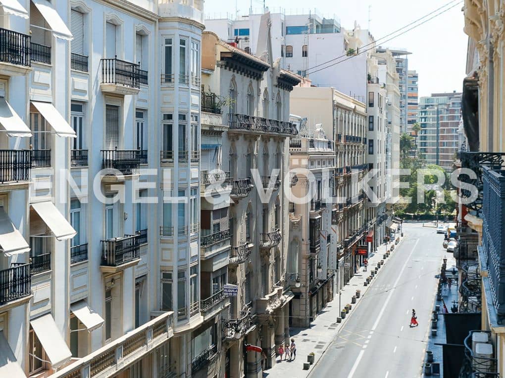 4 Zimmer Wohnung zu verkaufen in Valencia Stadt mit Garage - 1.650.000 € (Ref: 8234719)