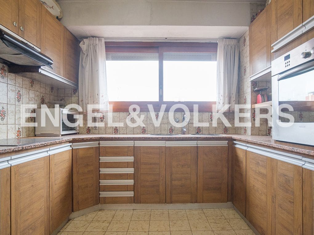 4 bedroom Apartment for sale in Vila-real - € 210,000 (Ref: 8234833)