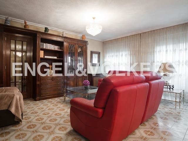Apartamento de 4 habitaciones en Vila-real en venta - 210.000 € (Ref: 8234833)