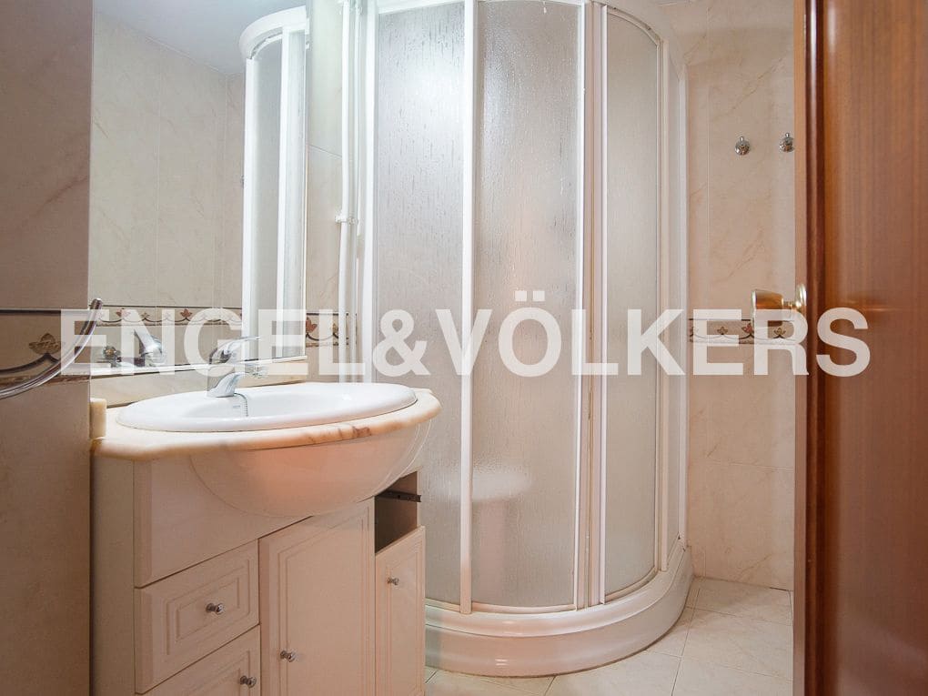 4 bedroom Apartment for sale in Vila-real - € 210,000 (Ref: 8234833)