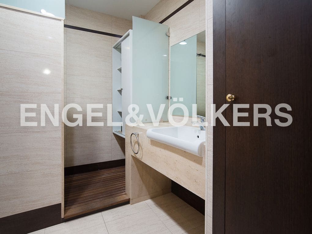 4 bedroom Apartment for sale in Vila-real - € 210,000 (Ref: 8234833)