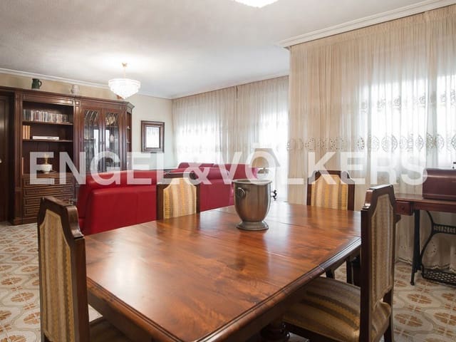 Apartamento de 4 habitaciones en Vila-real en venta - 210.000 € (Ref: 8234833)