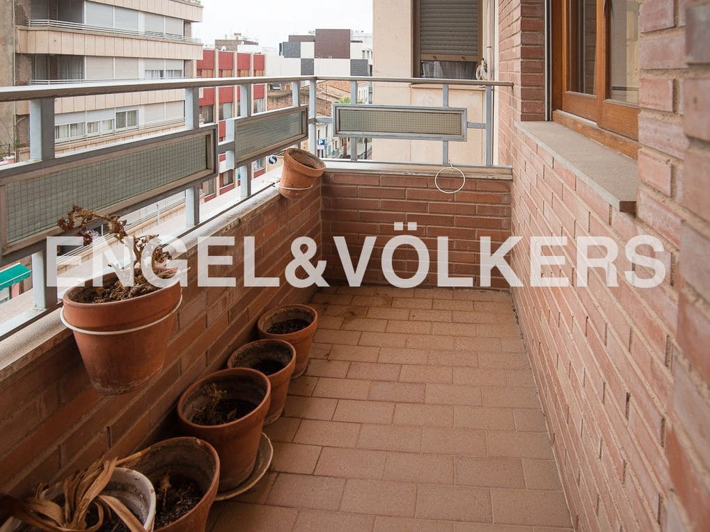 4 bedroom Apartment for sale in Vila-real - € 210,000 (Ref: 8234833)
